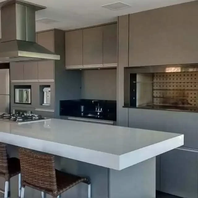 ambientes-planejados-sob-medida-em-metal-e-madeira-para-bares-lojas-residencias-empresas-clínicas-escolas-e-hospitais-em-curitiba-AaoCubo