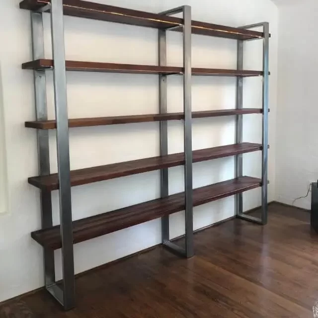 moveis-planejados-sob-medida-em-aco-e-madeira-para-bares-lojas-residencias-empresas-clínicas-escolas-e-hospitais-em-curitiba-AaoCubo